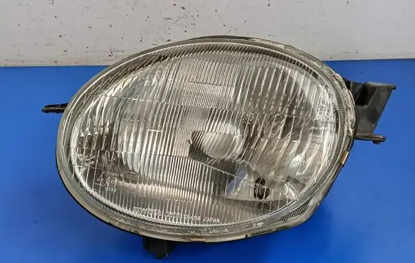 Toyota Corolla E110 Headlight/headlamp