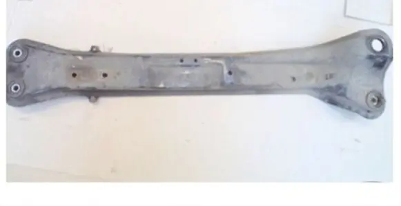 Hyundai Accent Engine mounting bracket