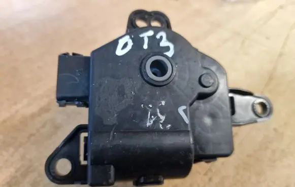 KIA Optima Air flap motor/actuator D267AP9AA02