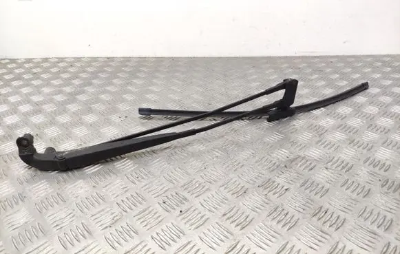 Toyota Aygo AB40 Front wiper blade arm W000033343