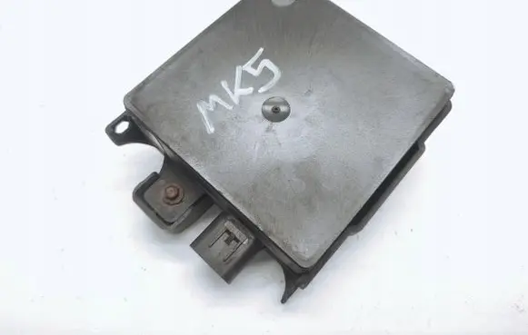 Ford Mondeo MK V Blind spot module ds7t-14d599-bd