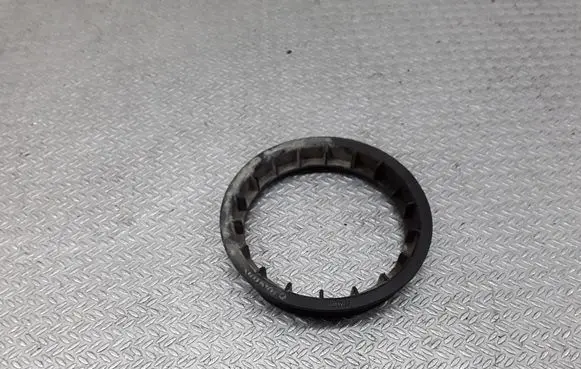 Volvo V70 In tank fuel pump screw locking ring/nut 8649739