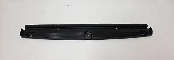 Toyota Yaris XP210 Radiator trim 1668318010