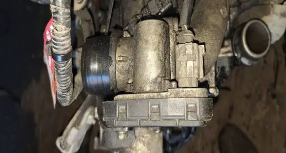 Nissan Tiida C11 Throttle valve 8200302798