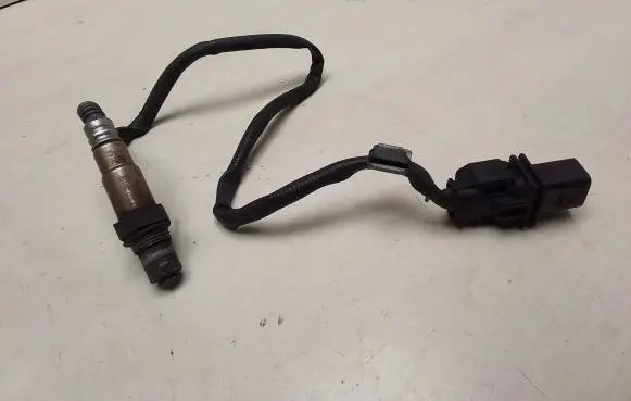 BMW X1 E84 Lambda probe sensor 7535269 0258017028