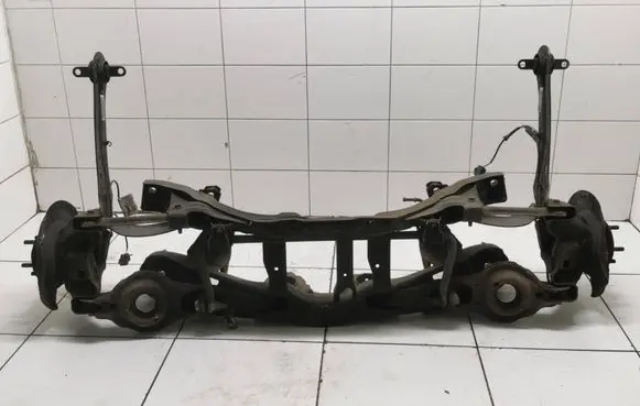 Volvo V40 Rear subframe 31314457ae 31314456ae