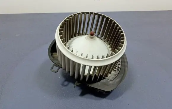 Volkswagen Touareg II Heater fan/blower 7P0820021F