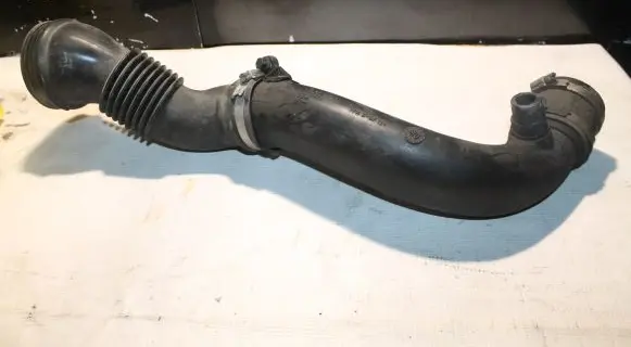 Volvo XC90 Engine coolant pipe/hose 30714480