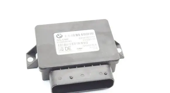 BMW X3 F25 Rear brake EMF control unit/module 6858017