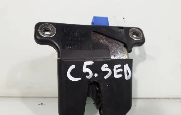 Audi A6 S6 C5 4B Tailgate/trunk/boot lock/catch/latch 4B5827505D