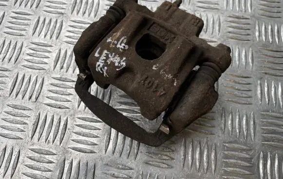 Lexus RX 330 - 350 - 400H Rear brake caliper