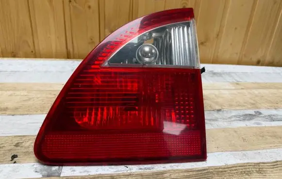 Ford Galaxy Tailgate rear/tail lights 7M3945257A