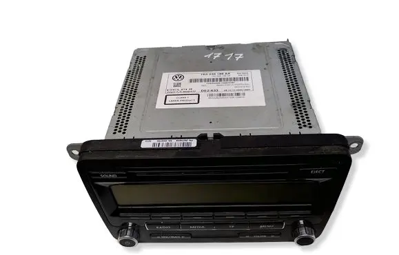 Volkswagen Golf III Radio/CD/DVD/GPS head unit 1K0035186AA