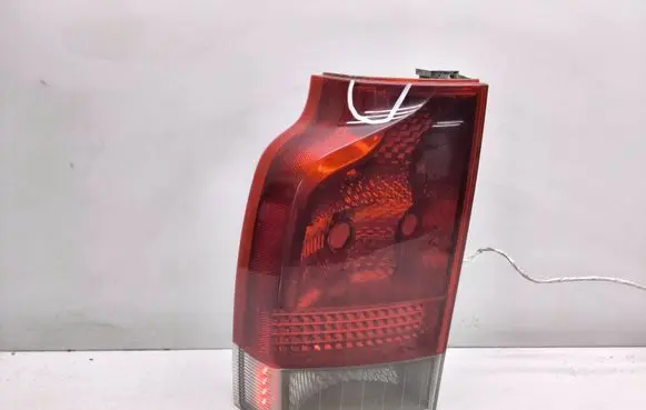 Volvo V70 Rear/tail lights 161037