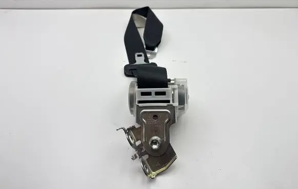 Toyota Prius (XW30) Rear seatbelt C093101