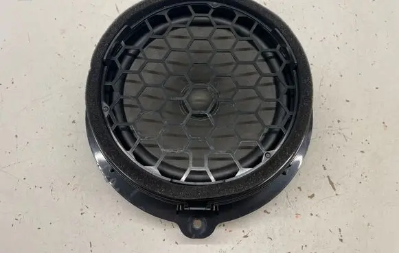 Audi A3 S3 8V Rear door speaker 8V4035411