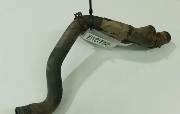 Volkswagen PASSAT B6 Engine coolant pipe/hose 