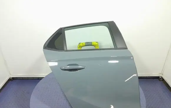 Chevrolet Corsa Rear door 
