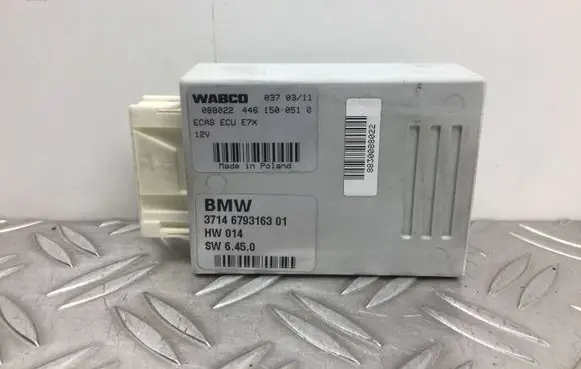 BMW X5 E70 Air suspension control unit module (rear) 6793163 37146793163 446150051C