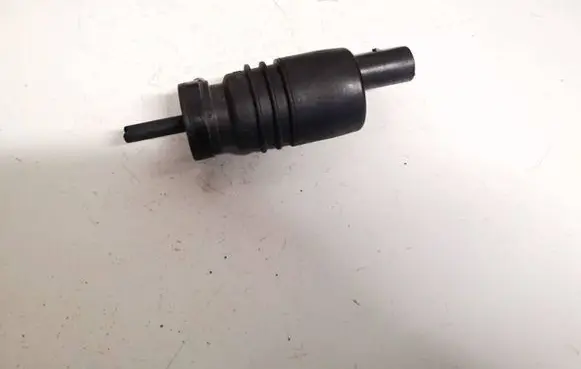 BMW 5 E60 E61 Windscreen/windshield washer pump