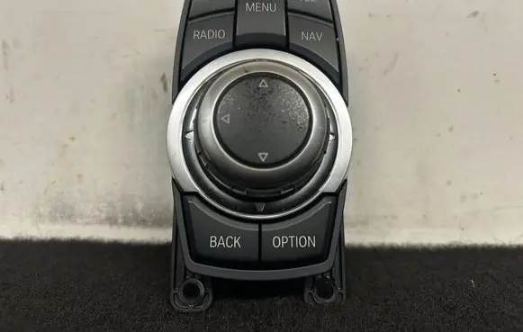 BMW 5 F10 F11 Multifunctional control switch/knob 6582920031701