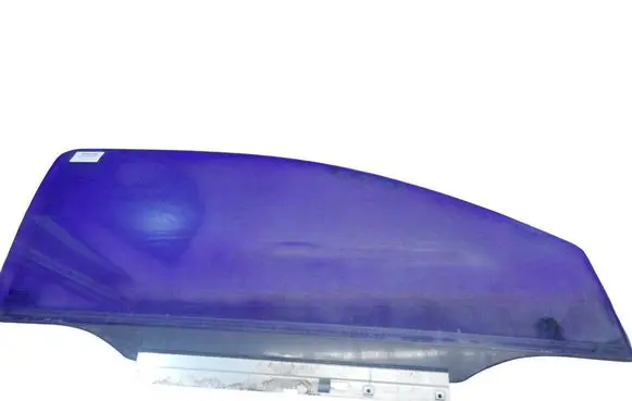 Opel Corsa C Front door window glass four-door 