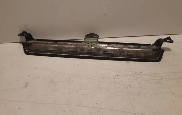 Volvo V70 Third/center stoplight 8658948