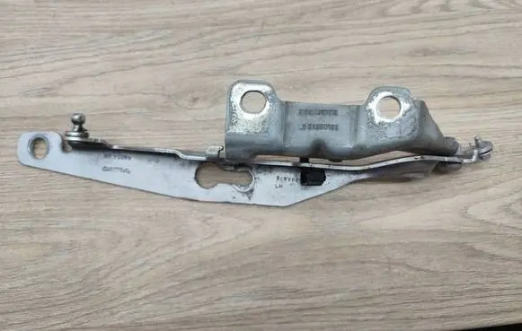 Volvo XC70 Engine bonnet/hood hinges 31250185 332XMD7E