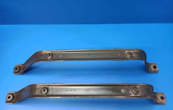 BMW X4 F26 Fuel tank mounting bracket 7216537