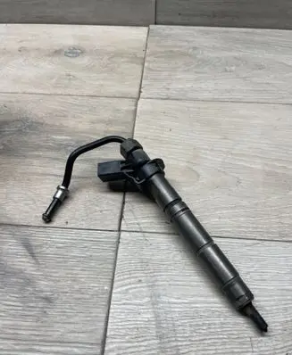 Mercedes-Benz CLS C219 Fuel injector A6420701387 0445115 070508