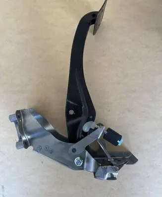 Subaru Legacy VII Brake pedal