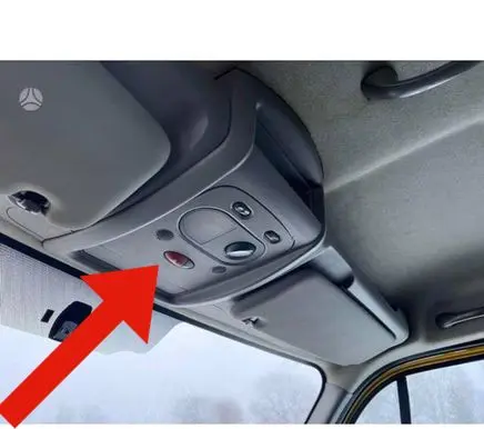 Renault Master III Front seat light