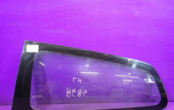 Honda Civic Rear side window