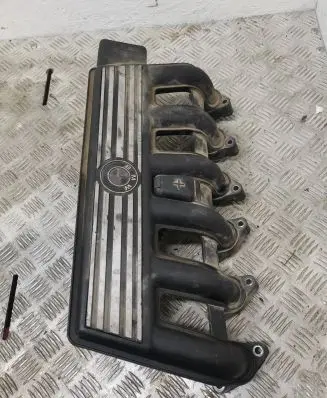 BMW 5 E39 Intake manifold 2248533 2246179