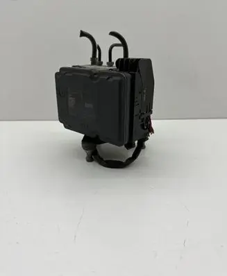 Mercedes-Benz C W204 ABS Pump A1729014100 A1724314312