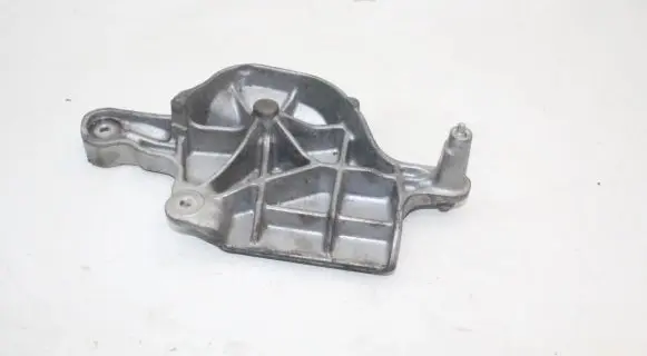 Jaguar XF X250 Engine mounting bracket 9674780780