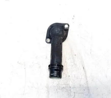 Volkswagen PASSAT B5.5 Engine coolant pipe/hose 06b121121 038121121b