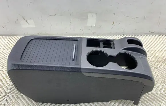Honda CR-V Center console 