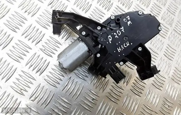 Peugeot 207 Rear window wiper motor 0390201813