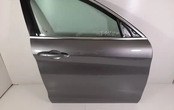 Alfa Romeo Stelvio Front door 0000055