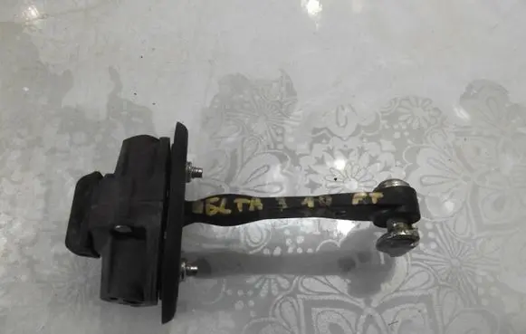 Lancia Delta Rear door check strap stopper