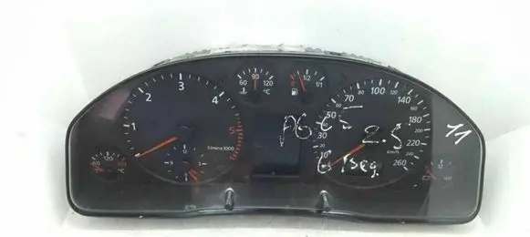 Audi A6 S6 C5 4B Speedometer (instrument cluster) 8A0919033K