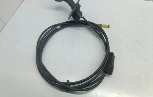 Honda FR-V Fuel cap flap release cable SJDL5D06