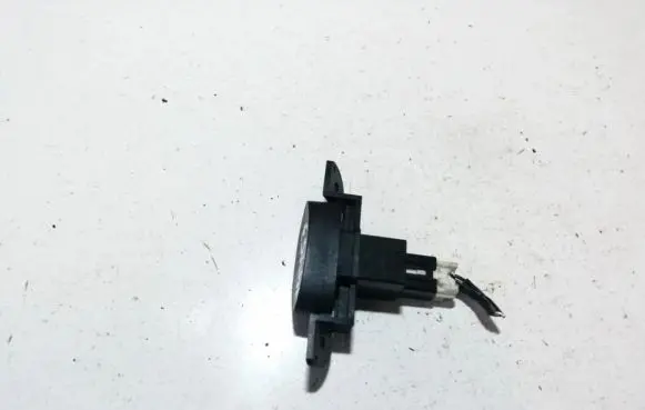 Subaru B9 Tribeca Hazard light switch hd34