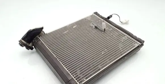 Toyota Auris 150 Air conditioning (A/C) radiator (interior) 8850102200
