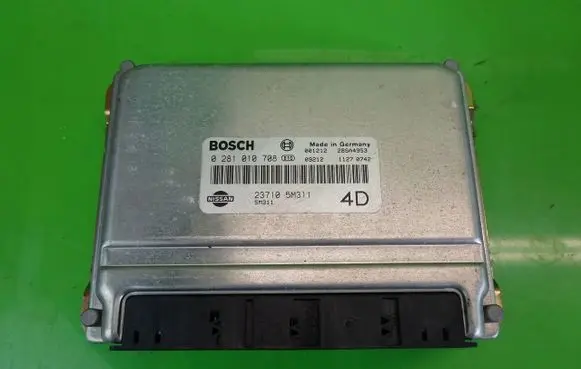 Nissan Almera N16 Engine control unit/module ECU 0281010708