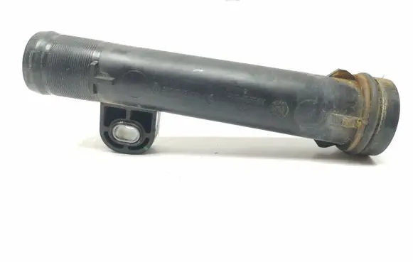 Renault Trafic III (X82) Engine coolant pipe/hose 210474640R