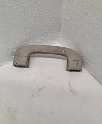 Mercedes-Benz B W245 Front interior roof grab handle A1698100151