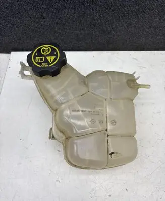 Opel Zafira C Coolant expansion tank/reservoir 13304127