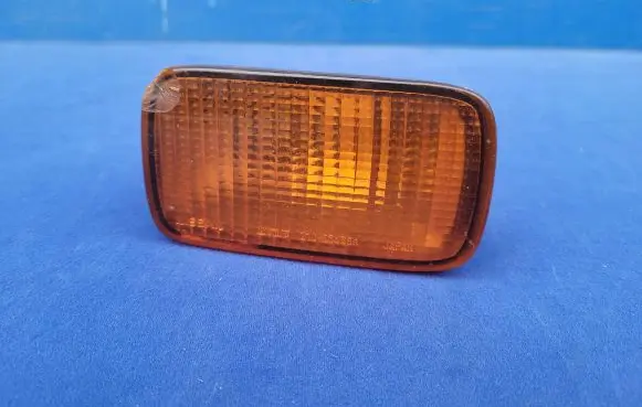Nissan Skyline Front indicator light 21063486R R34